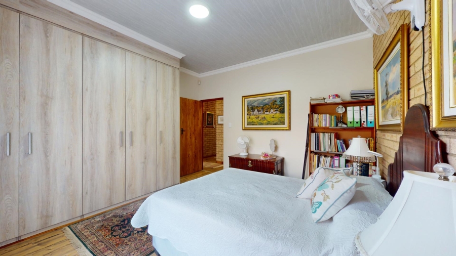 17 Bedroom Property for Sale in Vyfhoek A H North West